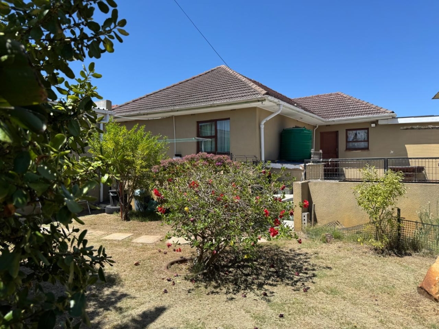 4 Bedroom Property for Sale in Glenlilly Western Cape